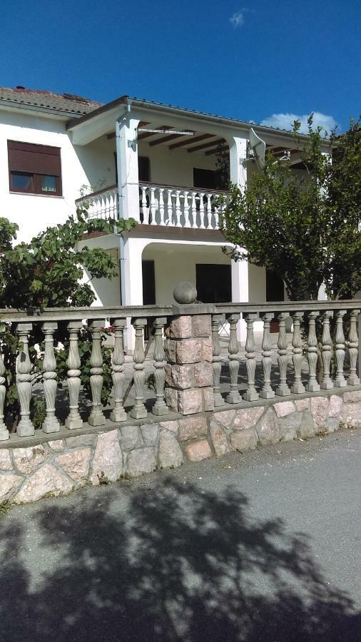 Ruza I Natalija Daire Karlobag Dış mekan fotoğraf
